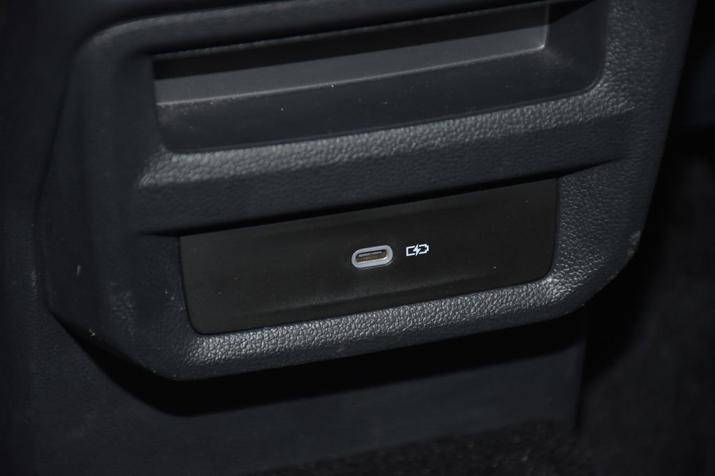 Used 2023 Volkswagen Taos SE image 24