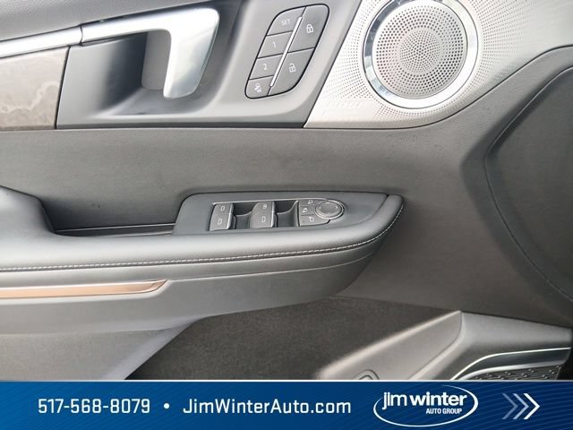 Certified 2025 Buick Enclave Avenir w/ LPO, Floor Liner Package AWD/4WD image 22