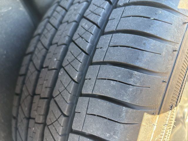 Used 2016 Jeep Cherokee Limited w/ Luxury Group FWD image 11