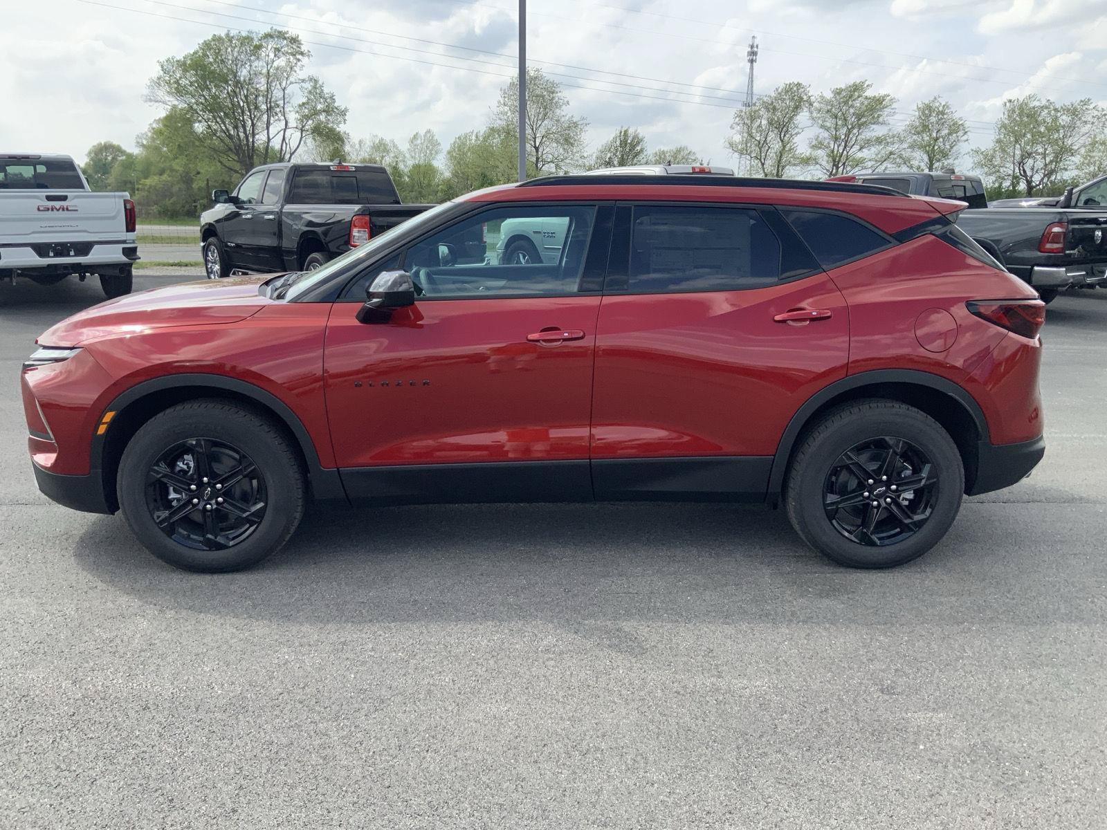 New 2026 Chevrolet Blazer LT w/ Convenience Package AWD/4WD image 8