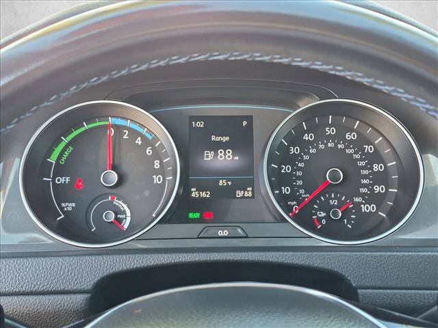 Used 2019 Volkswagen e-Golf SE w/ Driver Assistance Package FWD image 11