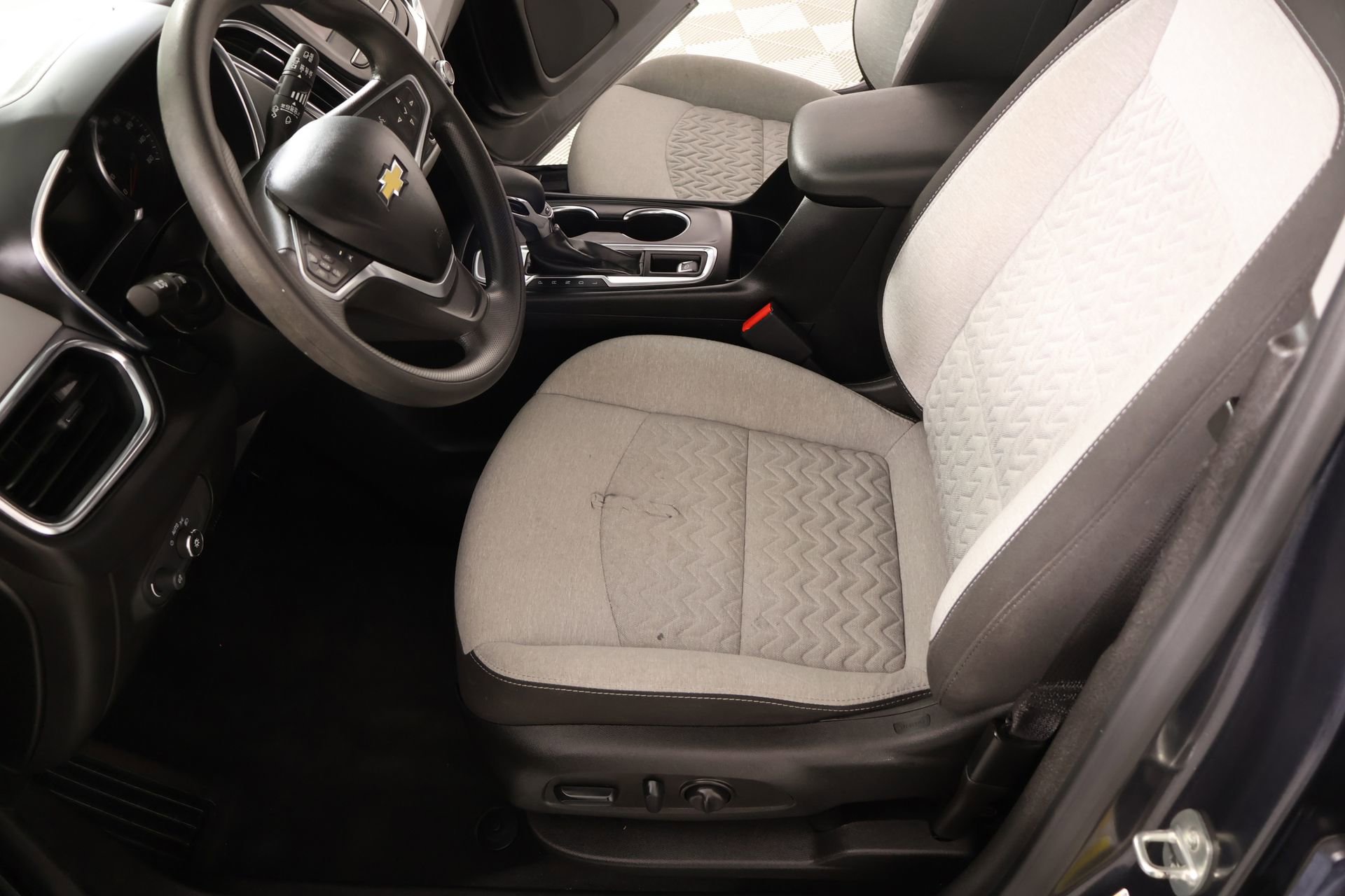 Used 2022 Chevrolet Equinox LT FWD image 10