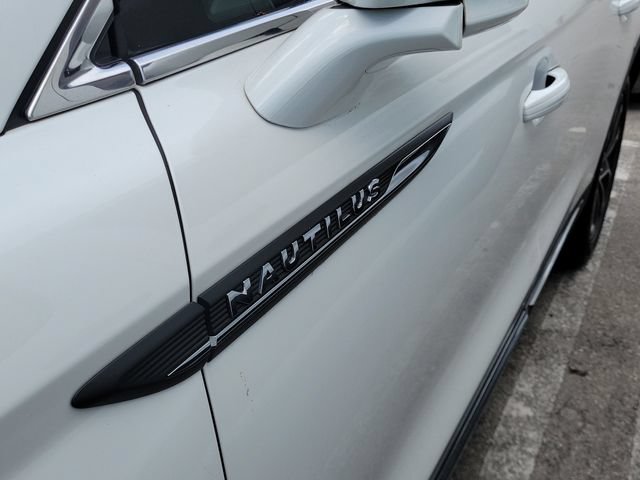 Certified 2022 Lincoln Nautilus Reserve FWD image 4