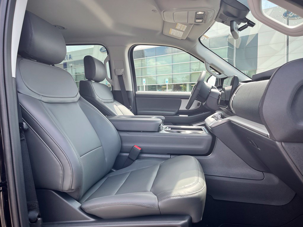New 2026 Ford Expedition Active RWD image 7