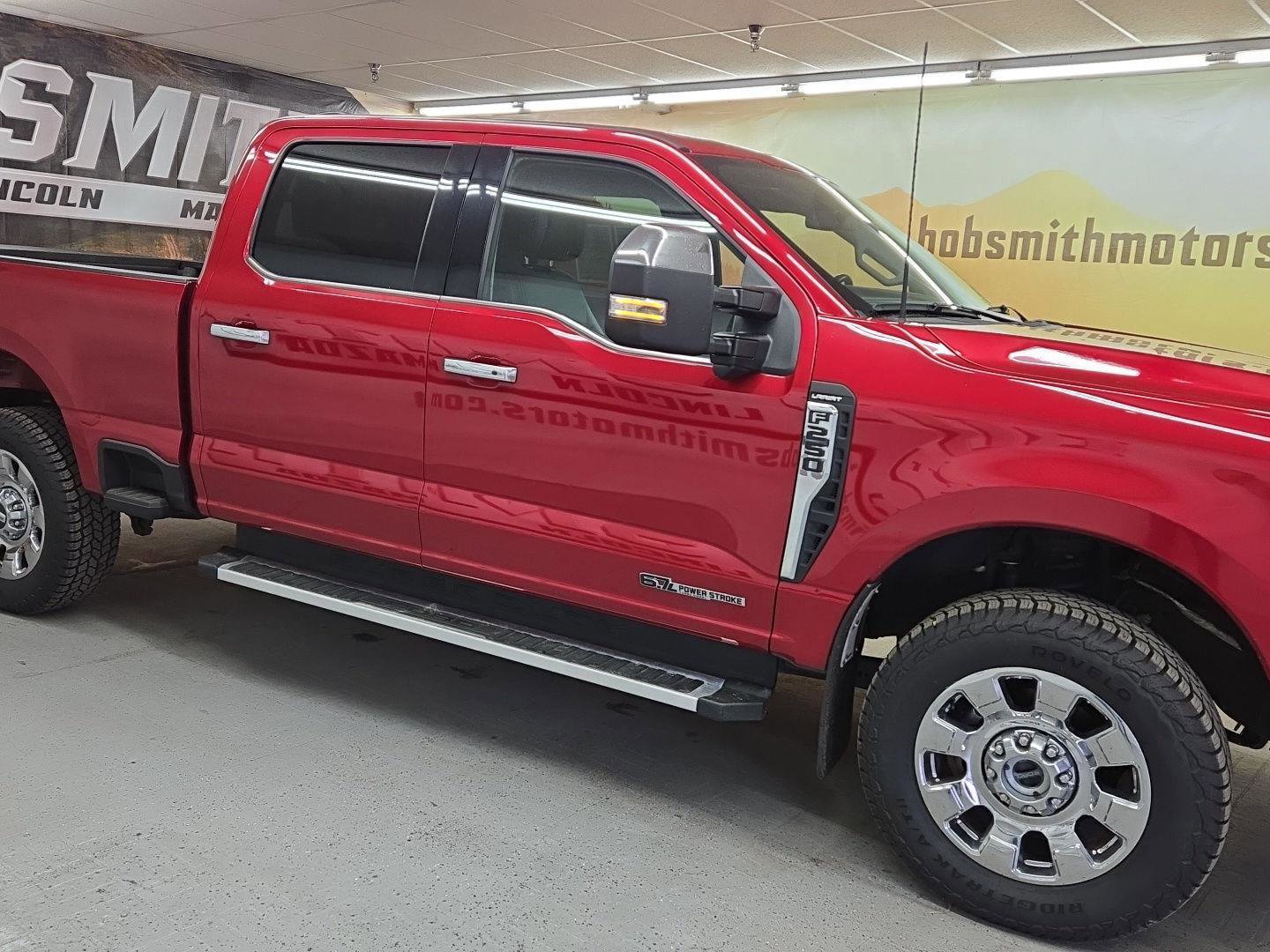 Used 2023 Ford F250 Lariat w/ Chrome Package image 19