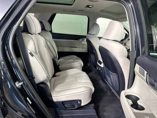 Used 2024 Hyundai Palisade Calligraphy image 28