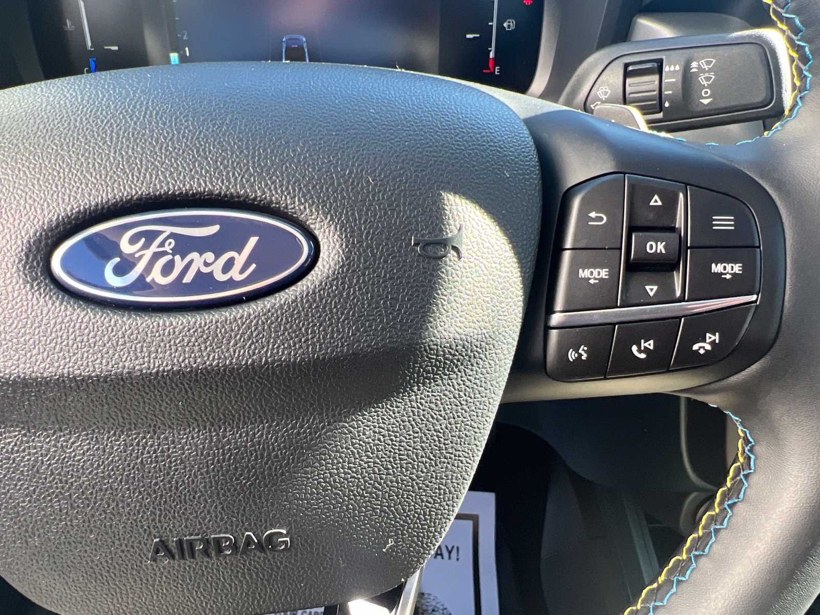 Used 2025 Ford Maverick Lobo AWD/4WD image 21