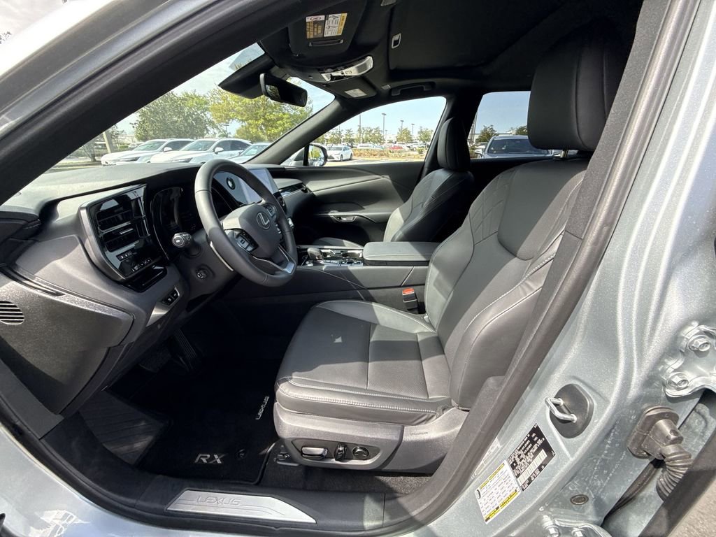 Used 2026 Lexus RX 350 FWD w/ Accessory Package (Z1) image 30