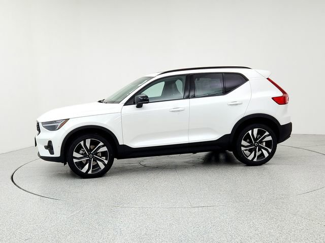 New 2026 Volvo XC40 B5 Ultra w/ Climate Package image 8