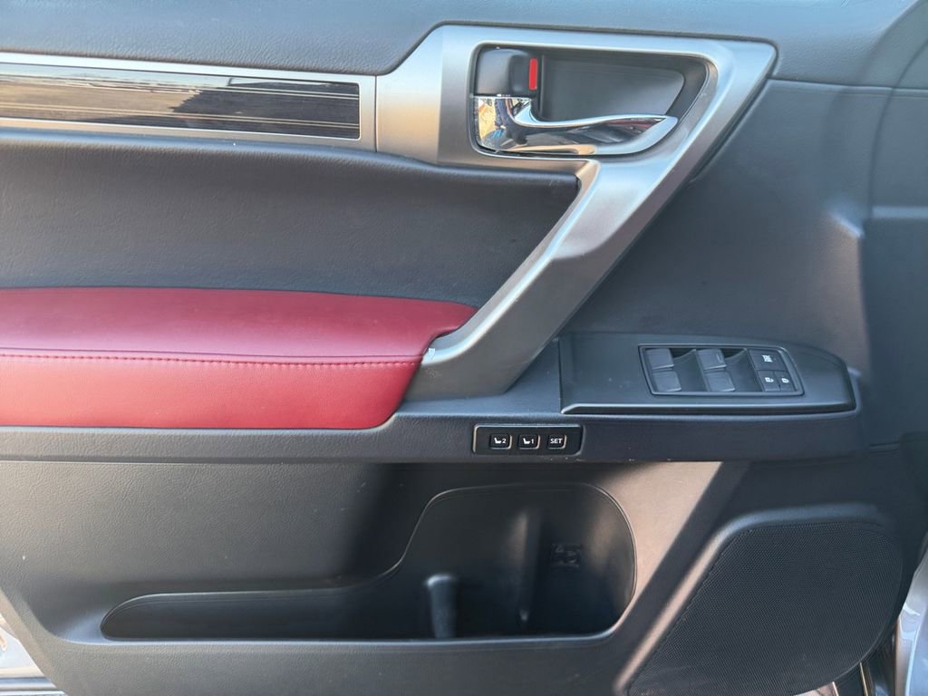 Used 2023 Lexus GX 460 Premium image 24