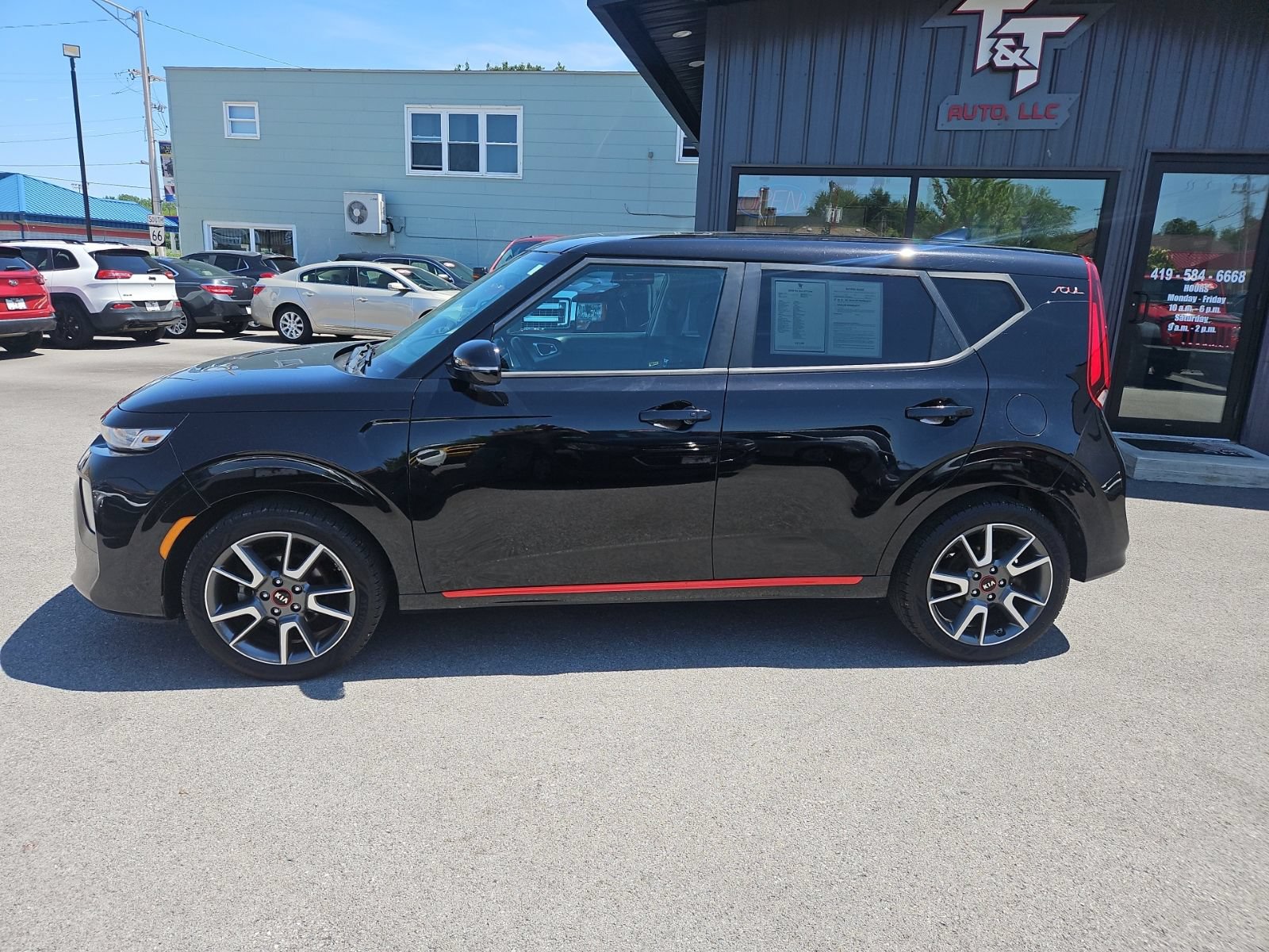 Used 2020 Kia Soul GT-Line w/ GT 2.0L Power Sunroof Package FWD image 3