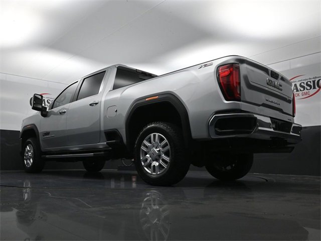 Used 2023 GMC Sierra 2500 SLT w/ SLT Premium Package image 27