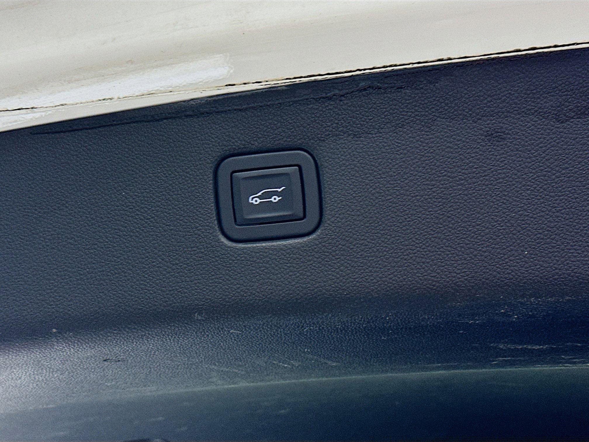 Used 2019 Chevrolet Blazer LT image 28