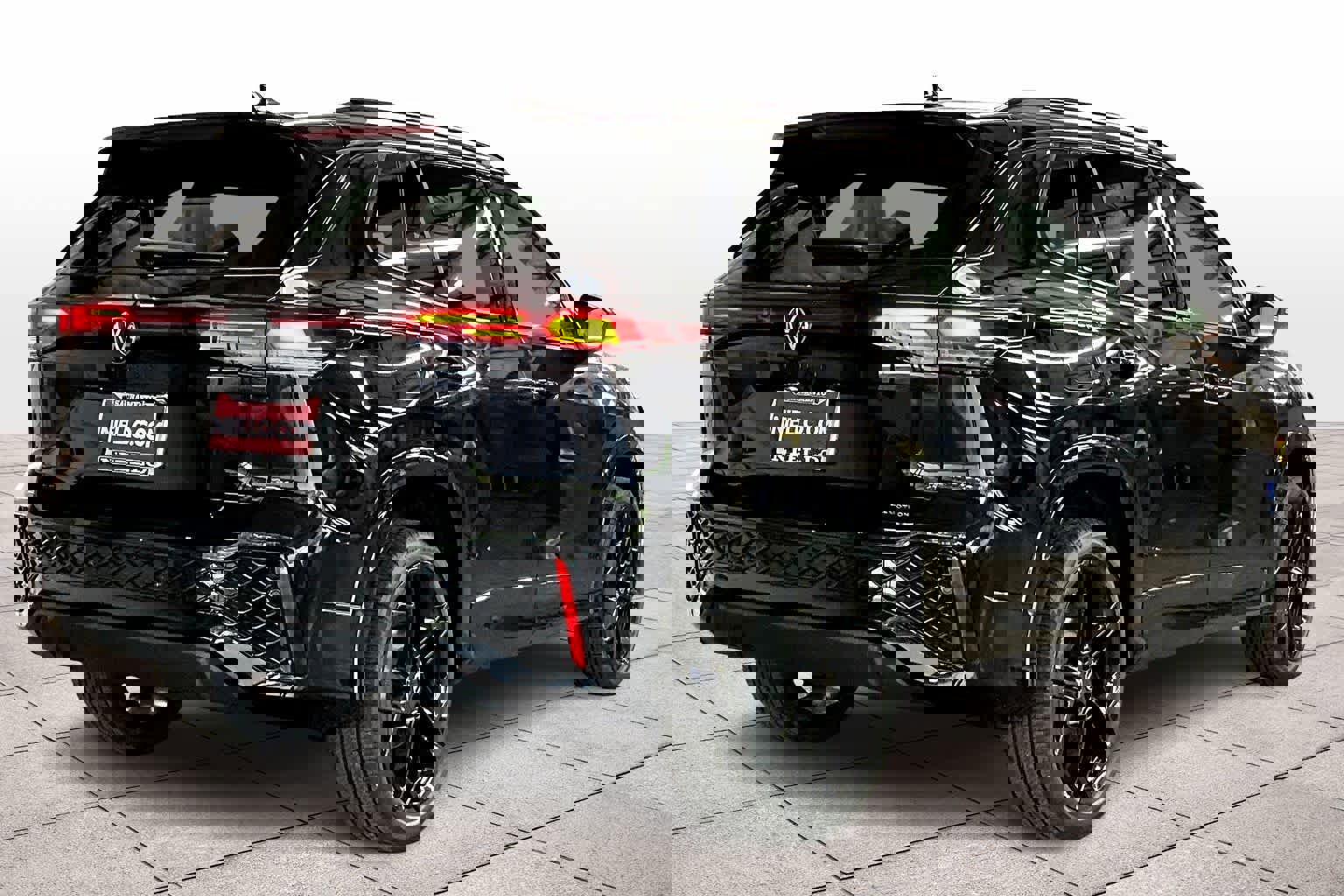 New 2026 Volkswagen Tiguan SE R-Line image 4