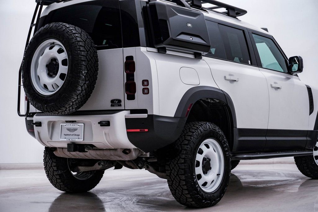 Used 2024 Land Rover Defender 110 S image 14