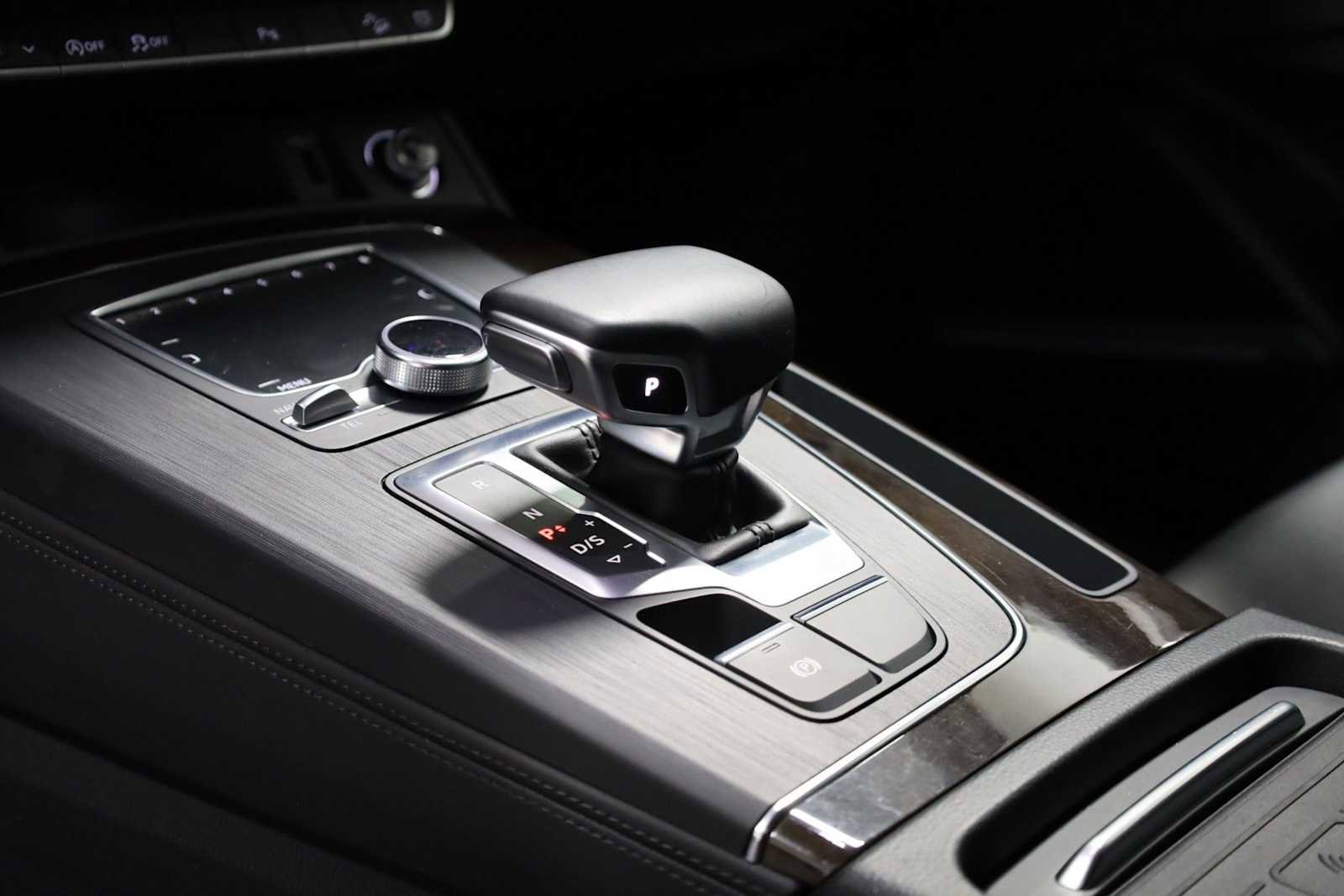 Used 2019 Audi Q5 2.0T Premium Plus w/ Premium Plus Package image 27