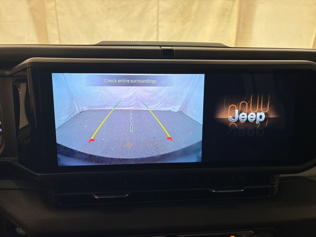 Used 2025 Jeep Wrangler Unlimited Sport AWD/4WD image 26