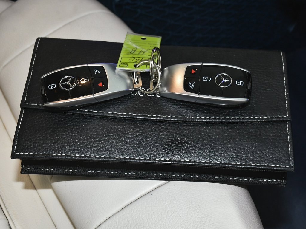 Used 2019 Mercedes-Benz E 450 4MATIC Cabriolet image 64