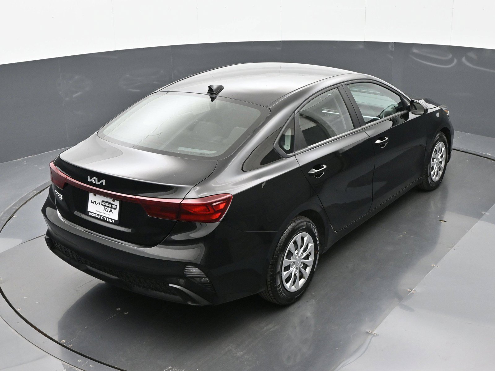 Used 2024 Kia Forte LX FWD image 31