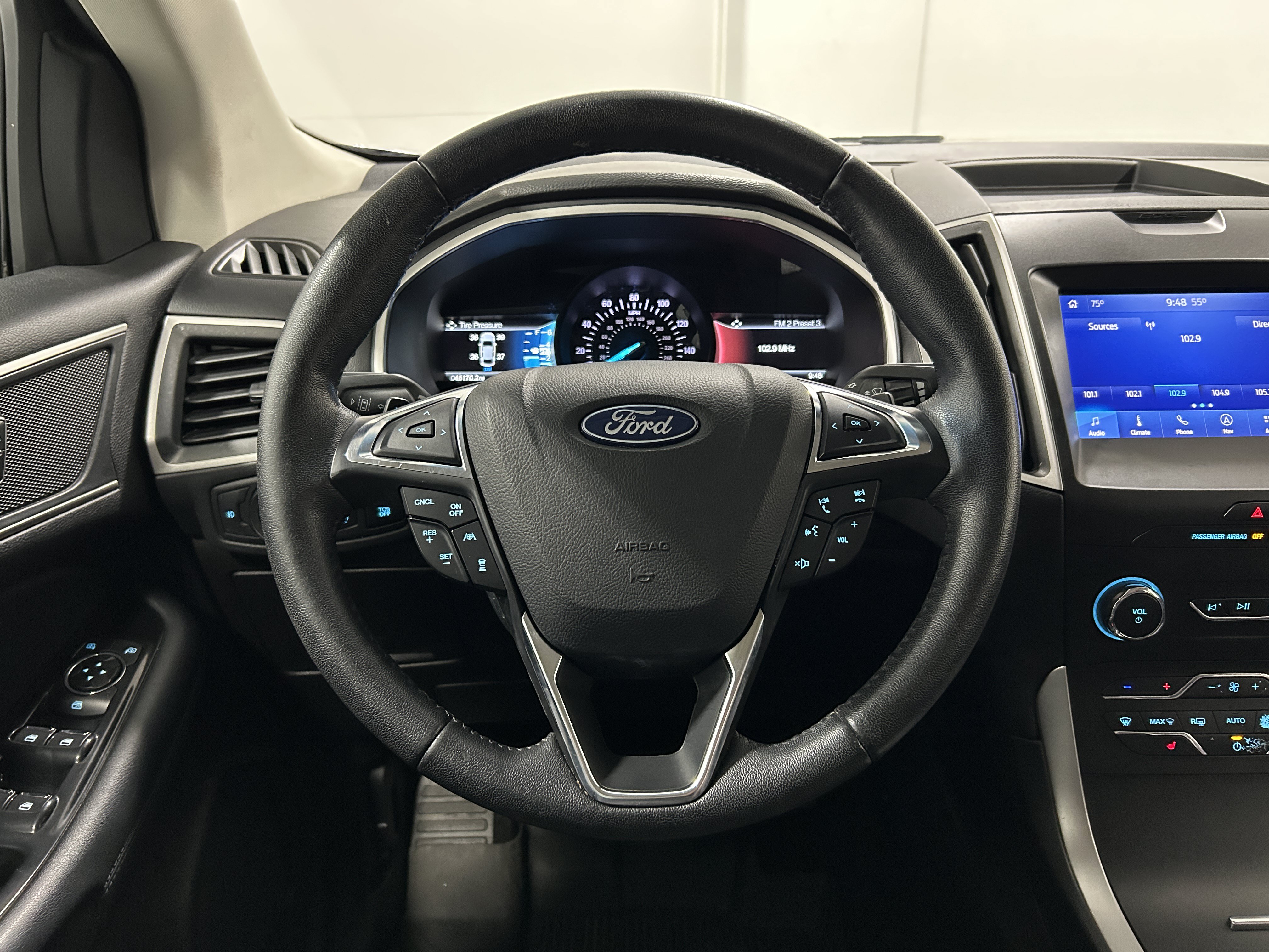 Used 2020 Ford Edge SEL w/ Convenience Package AWD/4WD image 14
