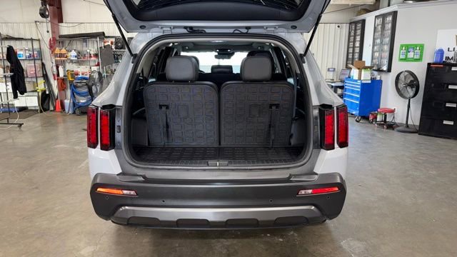Used 2022 Kia Sorento S w/ Panoramic Sunroof Package image 11