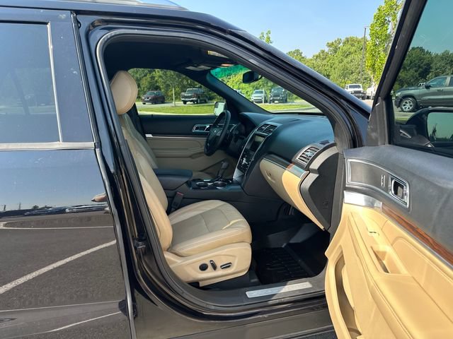 Used 2016 Ford Explorer Limited FWD image 19