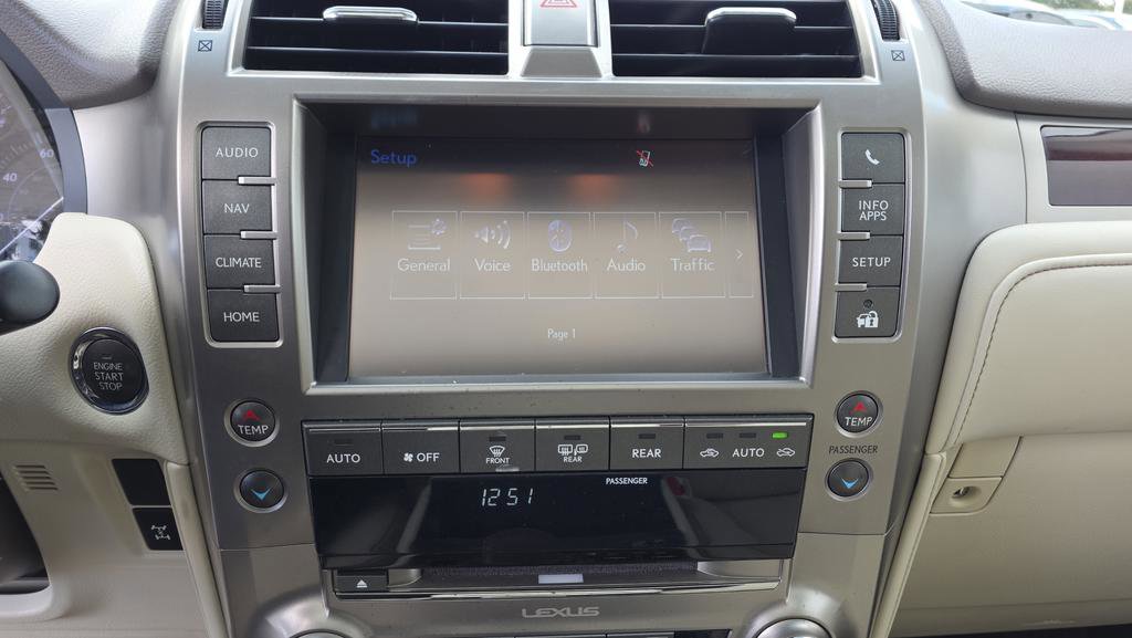Used 2019 Lexus GX 460 image 25
