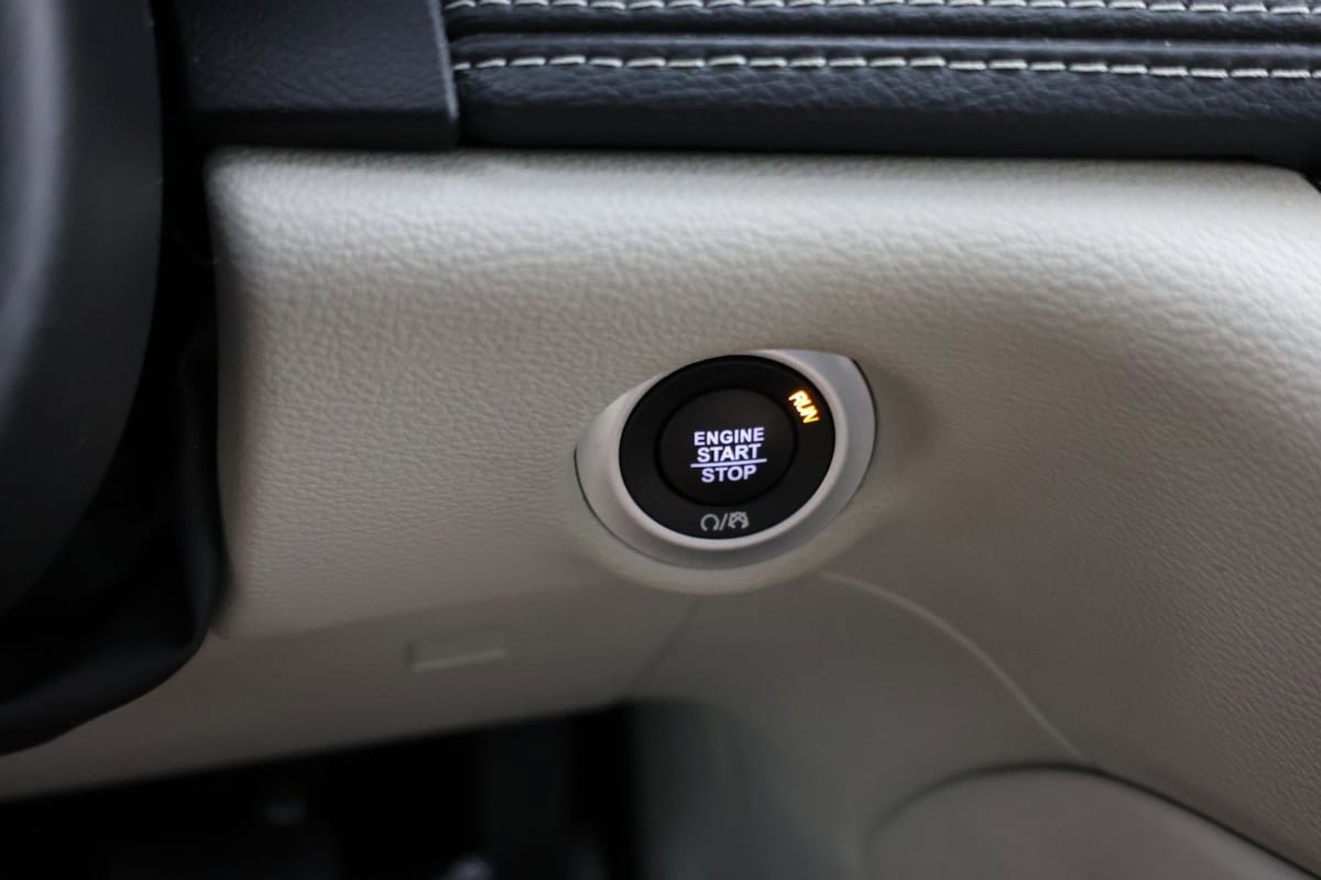 Used 2024 Chrysler Pacifica Limited FWD image 20