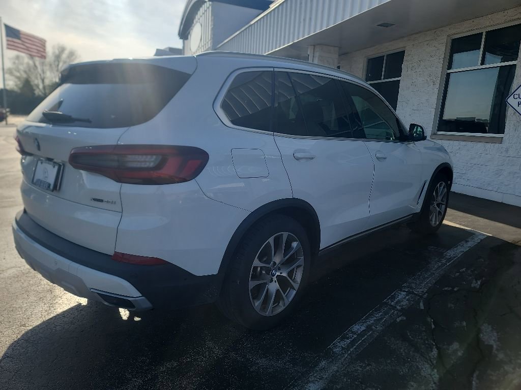 Used 2022 BMW X5 xDrive40i AWD/4WD image 5