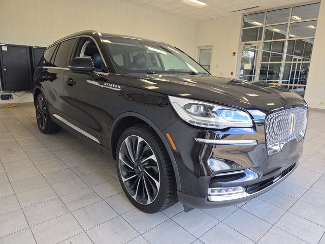 Used 2020 Lincoln Aviator Reserve w/ Equipment Group 202A AWD/4WD image 3