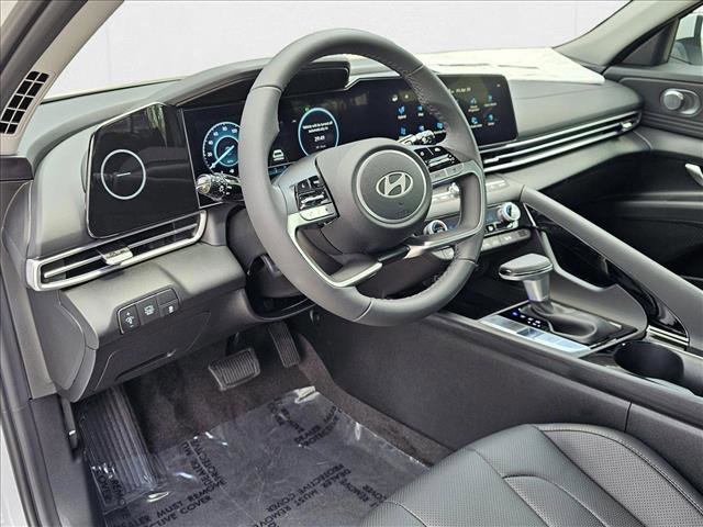 New 2025 Hyundai Elantra Limited video 3
