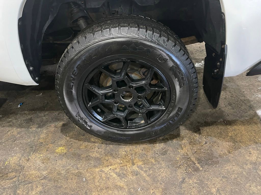 Used 2015 Toyota Tundra SR image 33