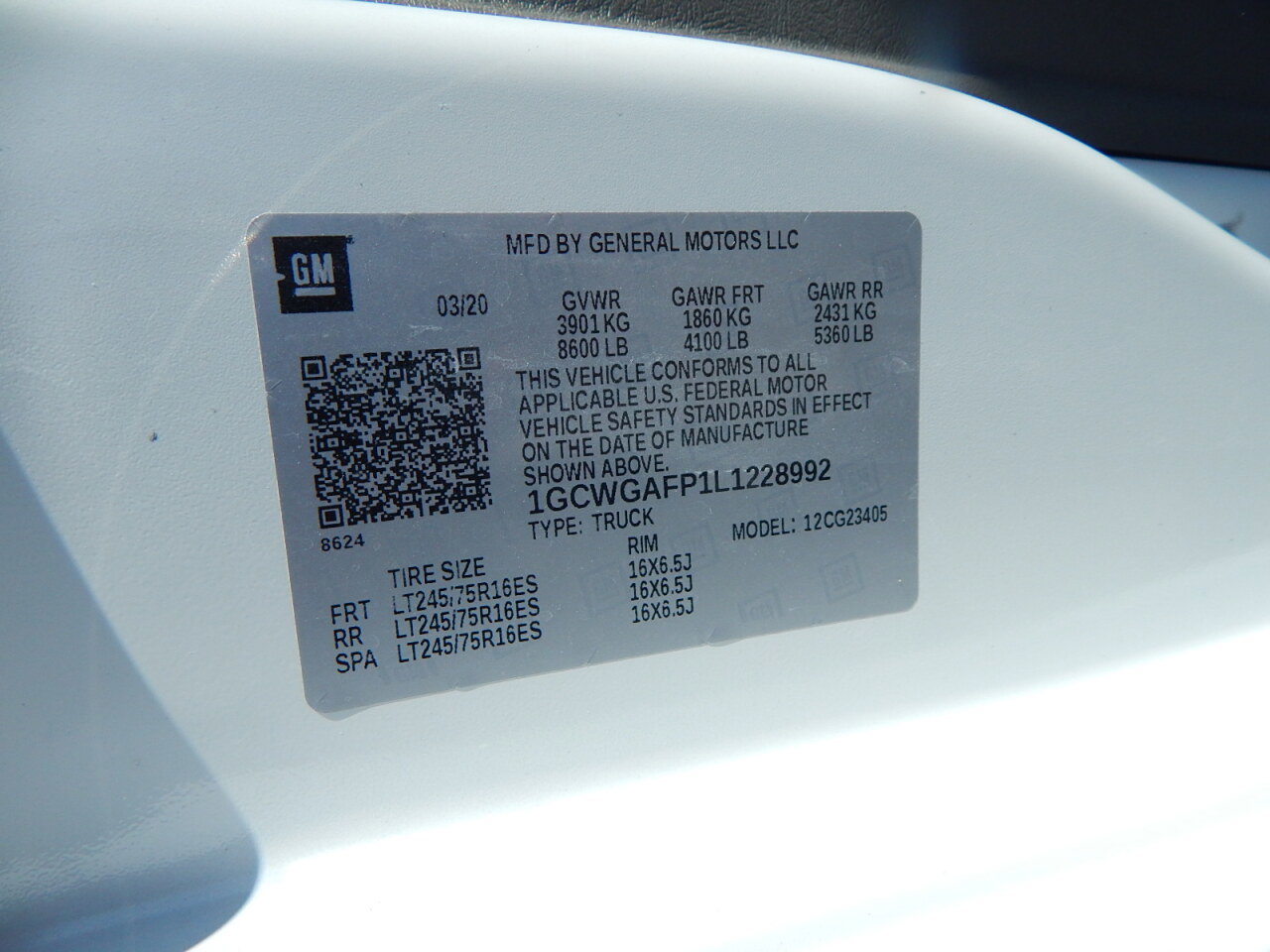 Used 2020 Chevrolet Express 2500 RWD image 28