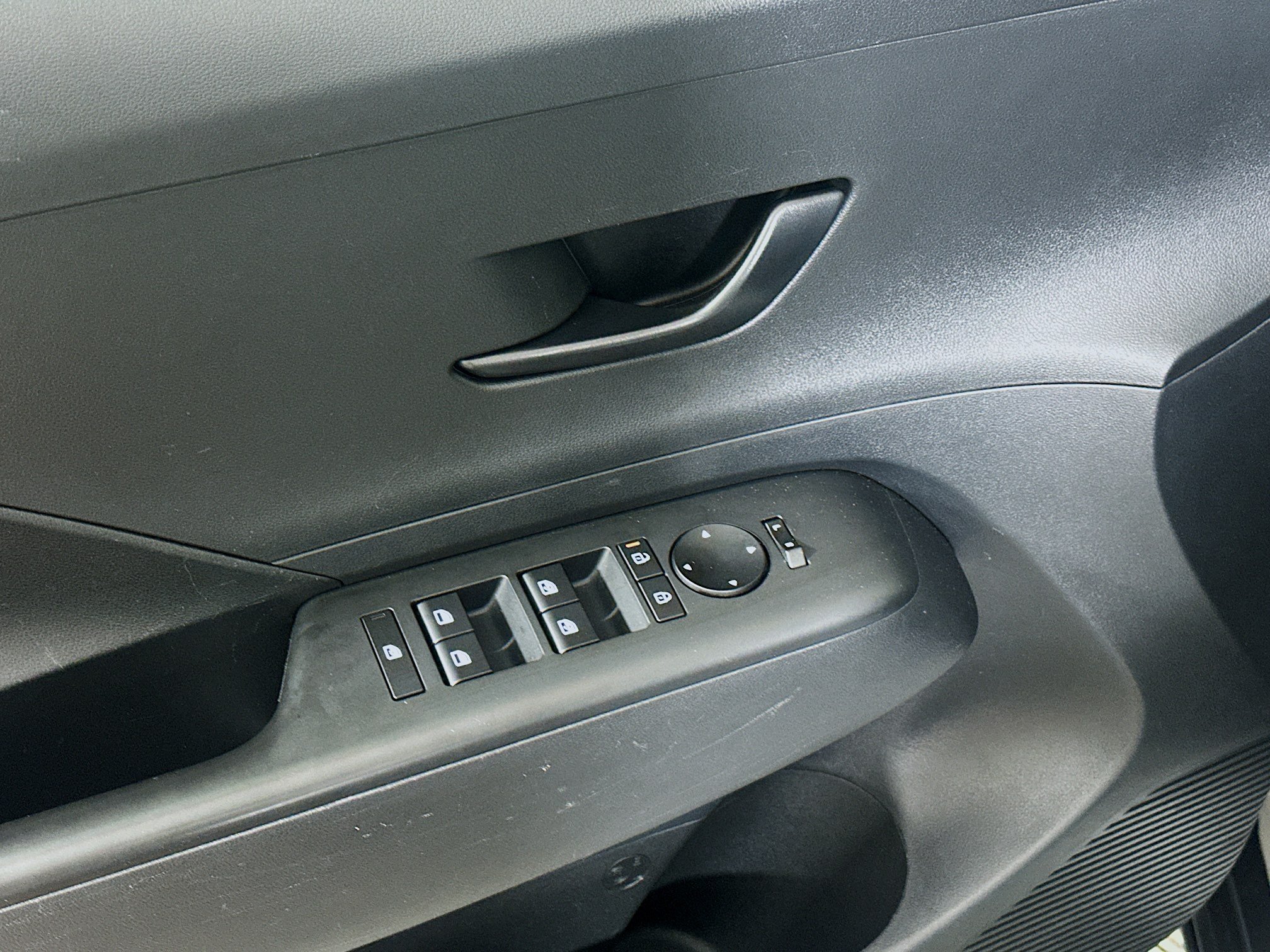 Used 2026 Hyundai Kona SEL Sport FWD image 15