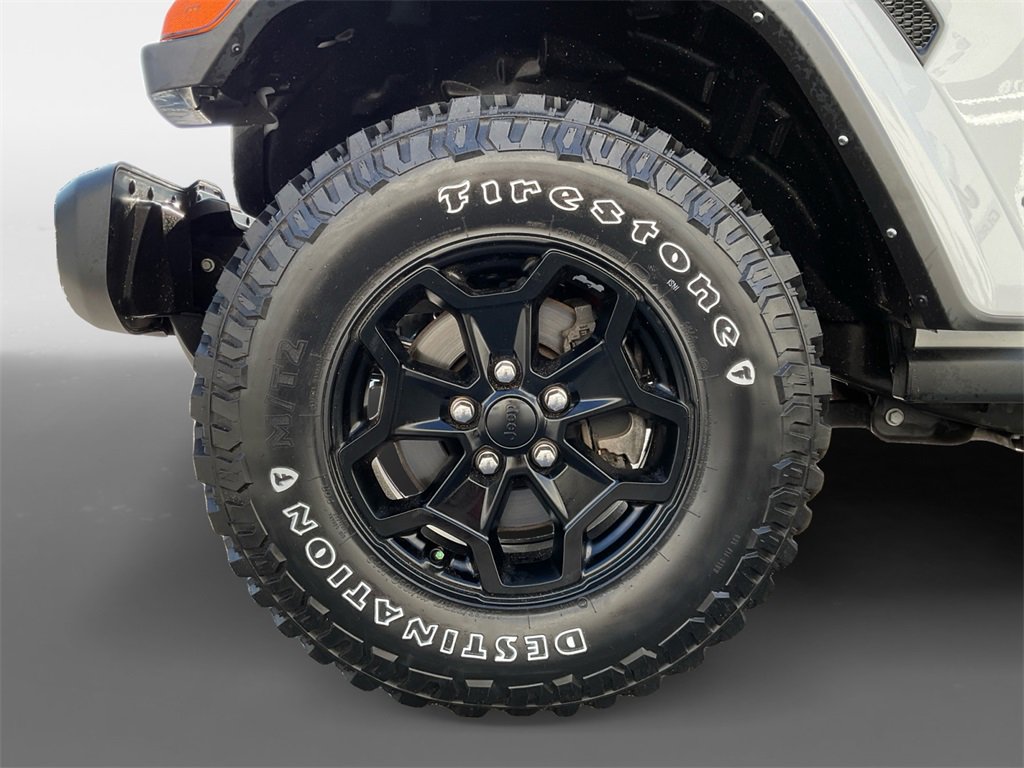 Used 2022 Jeep Gladiator Willys image 8