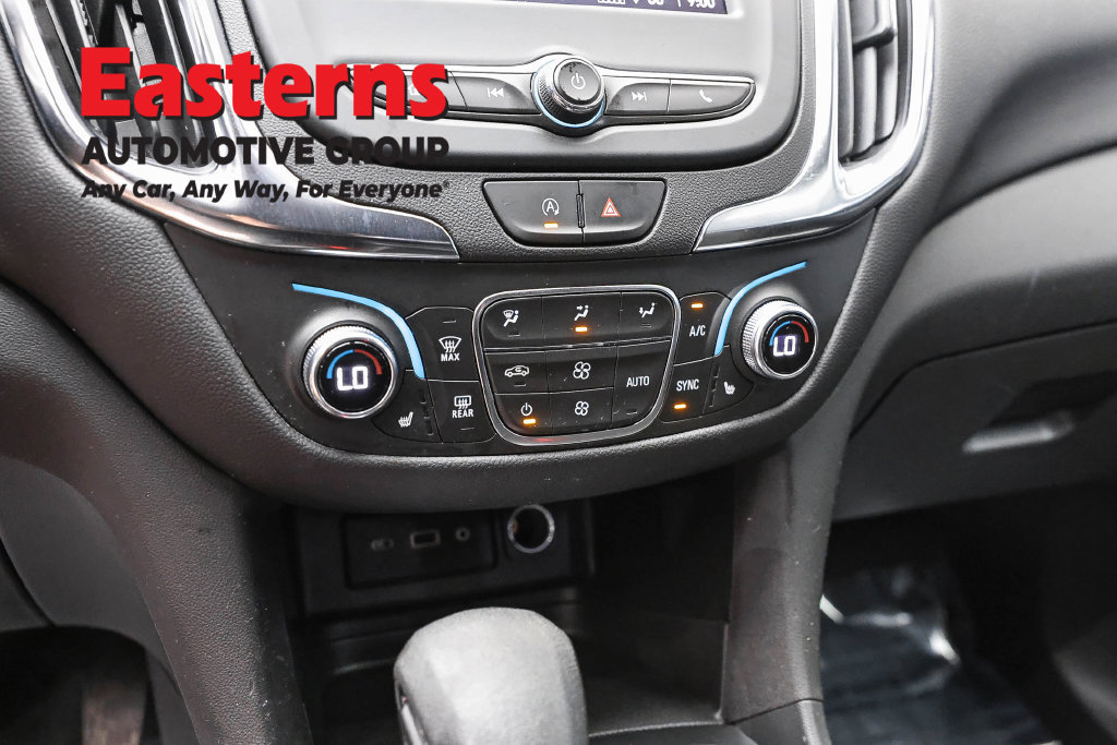 Used 2024 Chevrolet Equinox LT FWD image 20