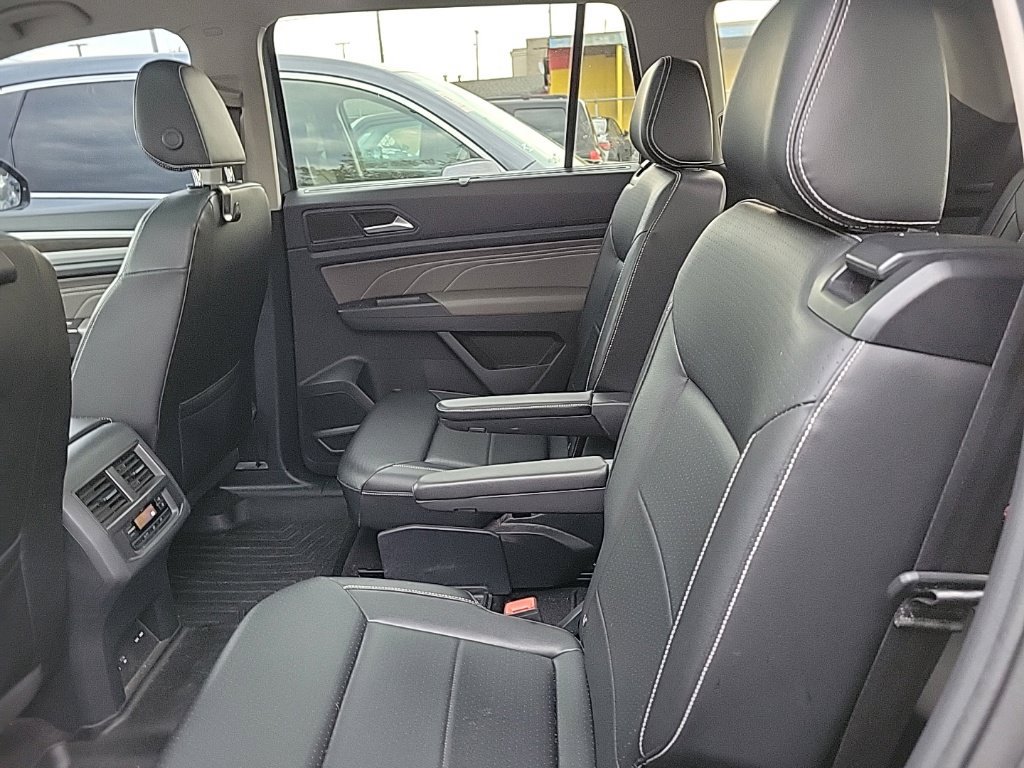 Used 2022 Volkswagen Atlas SE AWD/4WD image 14