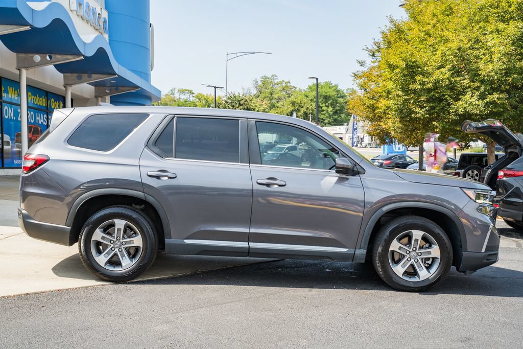 Used 2024 Honda Pilot EX-L image 3