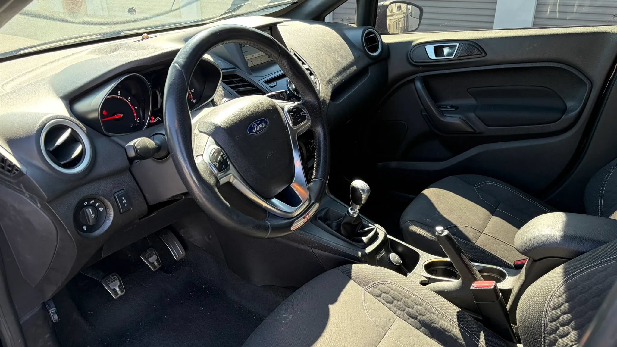 Used 2016 Ford Fiesta ST FWD image 10