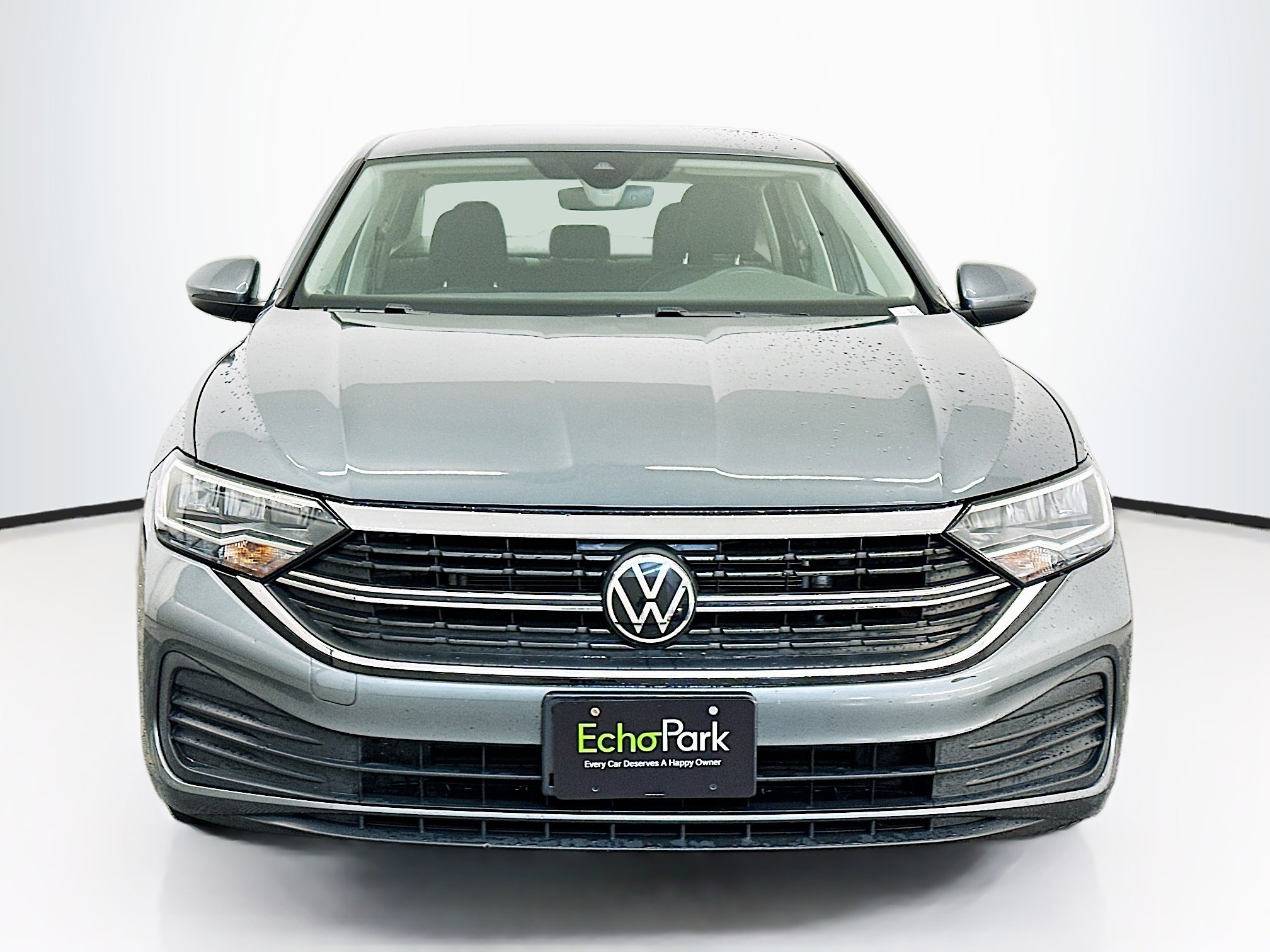 Used 2024 Volkswagen Jetta S image 2