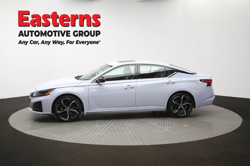 Used 2023 Nissan Altima 2.5 SR w/ SR Premium Package FWD image 60