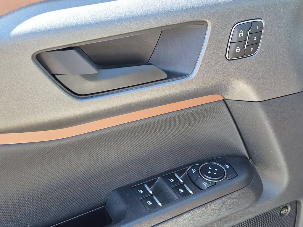 Used 2025 Ford Bronco Sport Outer Banks w/ Outer Banks Tech Package+ AWD/4WD image 13