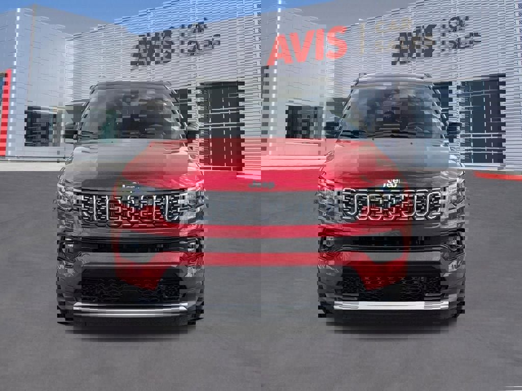 Used 2025 Jeep Compass Limited image 7