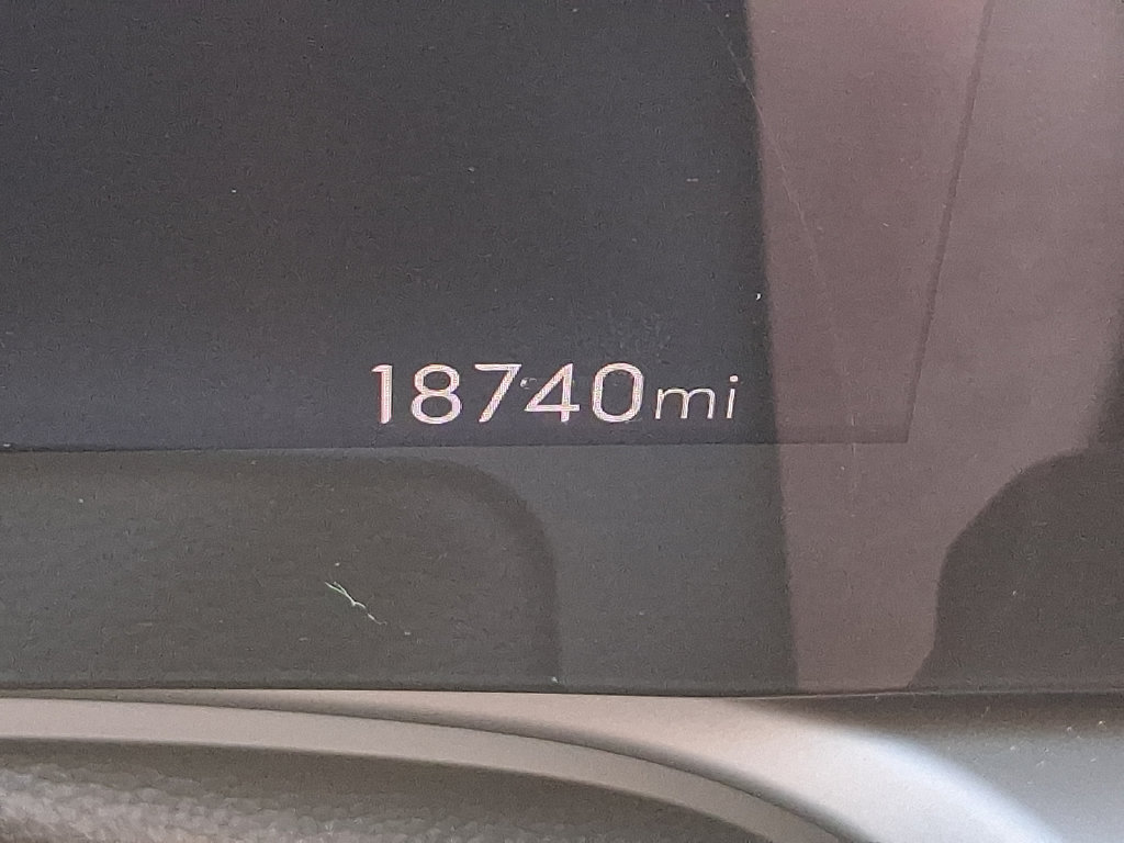Used 2025 Buick Encore GX Preferred AWD/4WD image 19