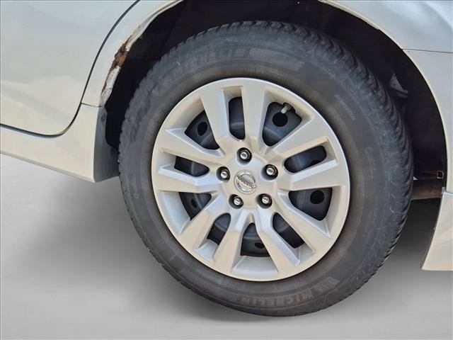 Used 2014 Nissan Altima 2.5 S FWD image 13