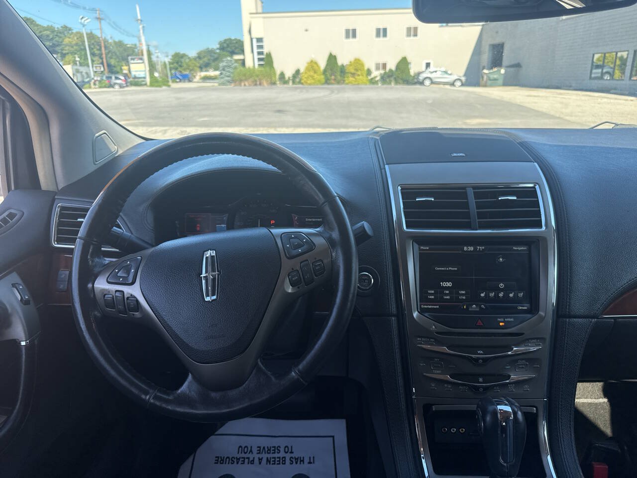 Used 2011 Lincoln MKX AWD w/ Wood Pkg image 7