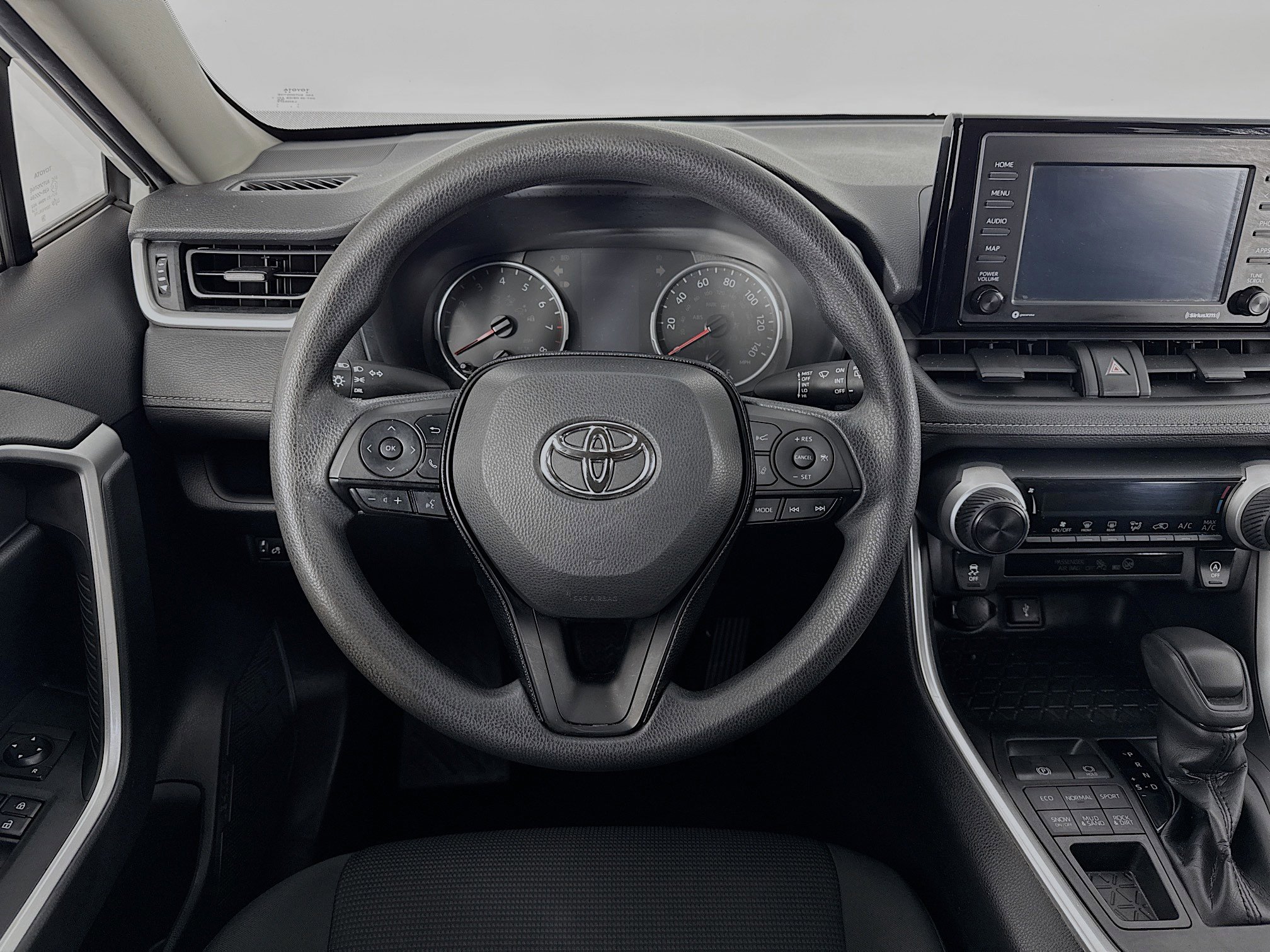 Used 2020 Toyota RAV4 LE w/ All Weather Liner Package image 20