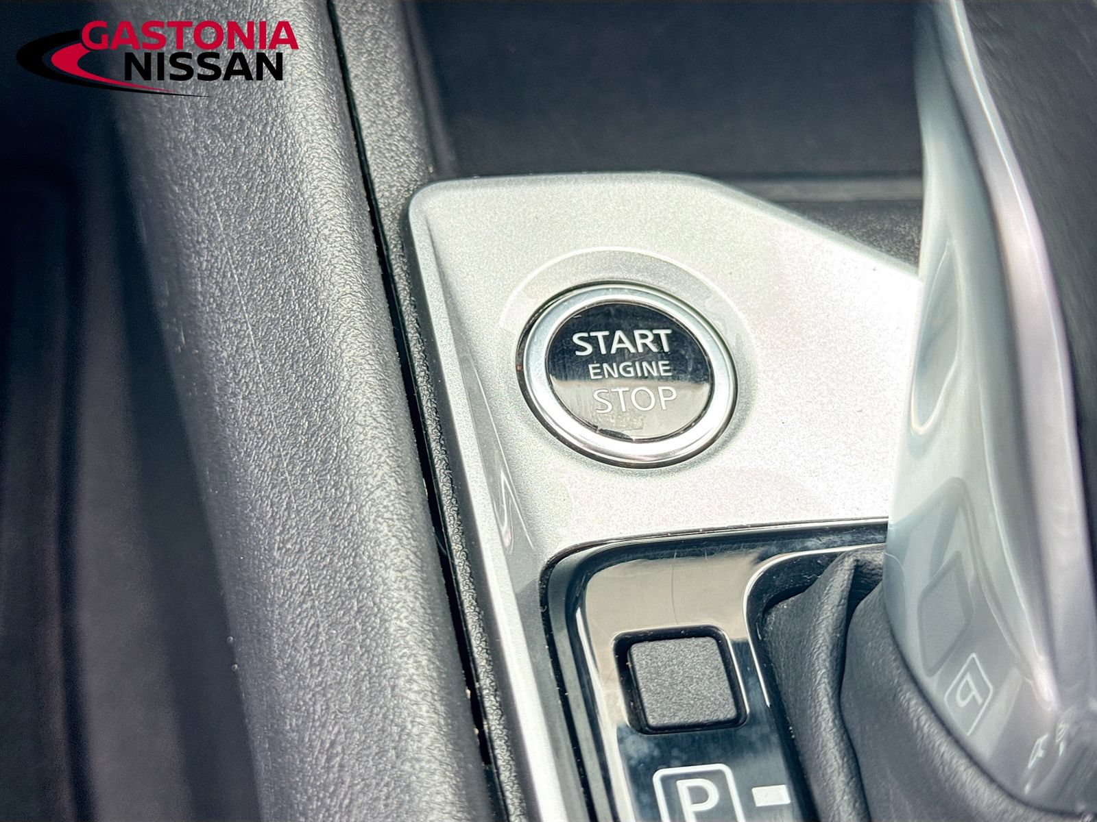 Used 2025 Nissan Altima 2.5 SV FWD image 17