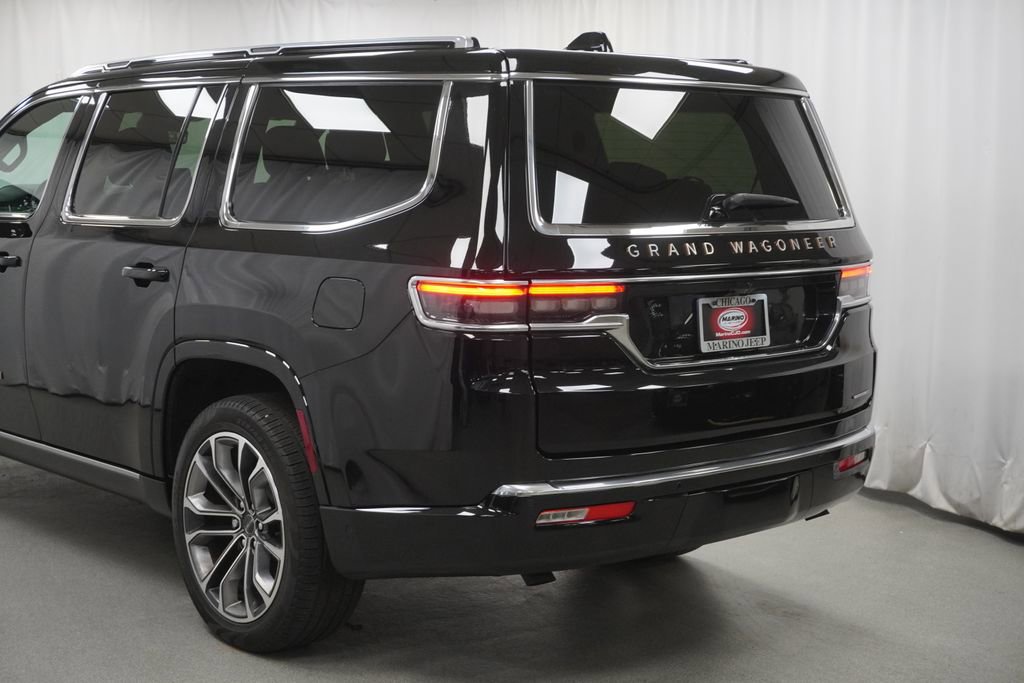 Used 2024 Jeep Grand Wagoneer Series III w/ Rear-Seat Entertainment Group AWD/4WD image 14