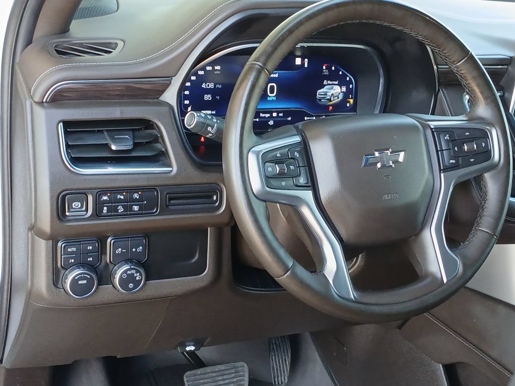 Used 2024 Chevrolet Suburban Z71 w/ Luxury Package AWD/4WD image 18